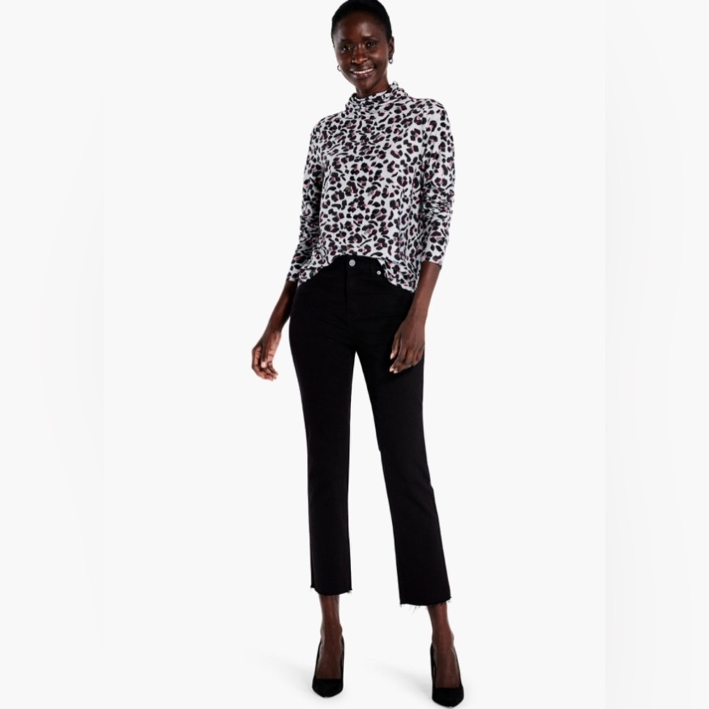 New NIC + ZOE Cheetah Pop Top size M Grey Multi-Color Fitted Ruched Cuffs
